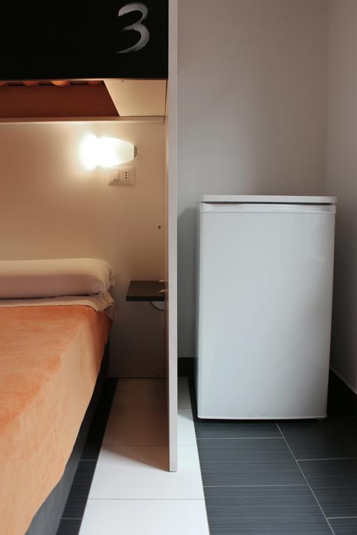 New Generation Hostel Milan Center Екстериор снимка