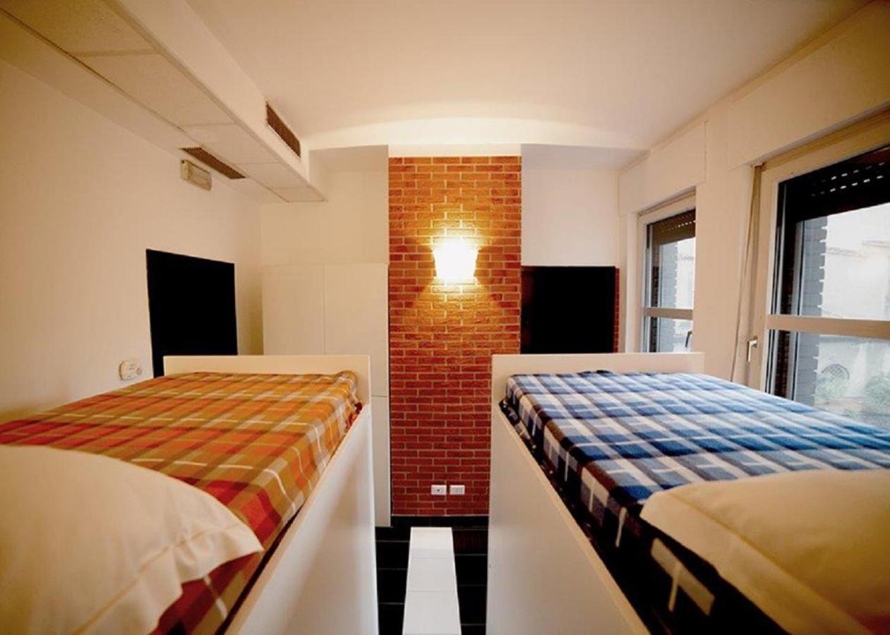 New Generation Hostel Milan Center Екстериор снимка